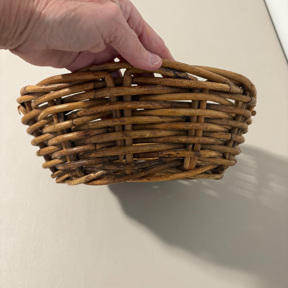 Vtg Round Wicker Basket Thick Weave Boho Decorative Fruit Bowl Brown 10.5in - Picture 7 of 10